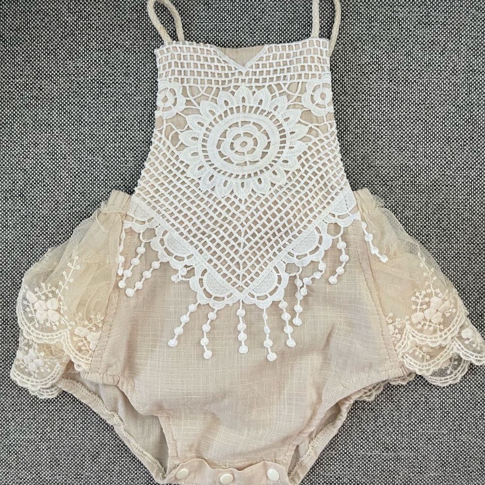 Baby Boho romper ruffle lace